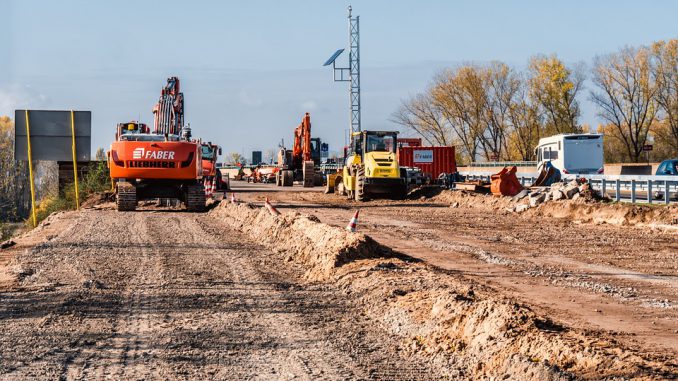 Attention travaux sur l'autoroute A64 entre Tarbes et Toulouse Attention travaux sur l'autoroute A64 entre Tarbes et Toulouse