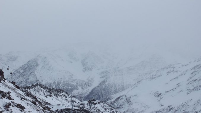 Chutes de Neige sur les Pyrénées Chutes de Neige sur les Pyrénées