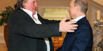 Une manifestation pour accueillir Gérard Depardieu à Tarbes