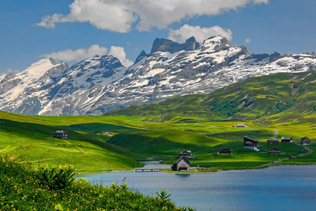 glaciers alpes Pyrénées réchauffement climatique